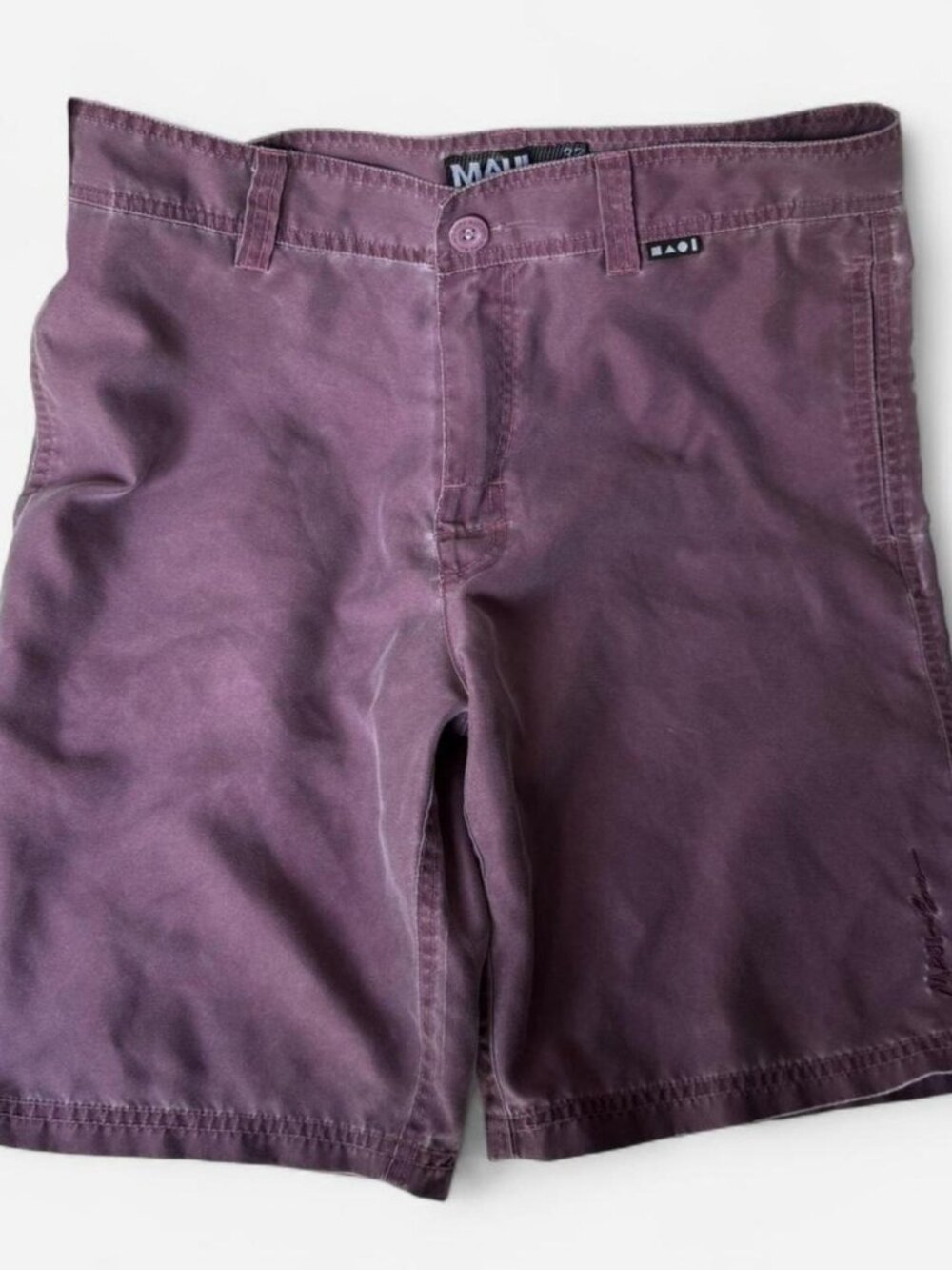 Vintage-inspired shorts with a beautiful and interesting fig/purple color
